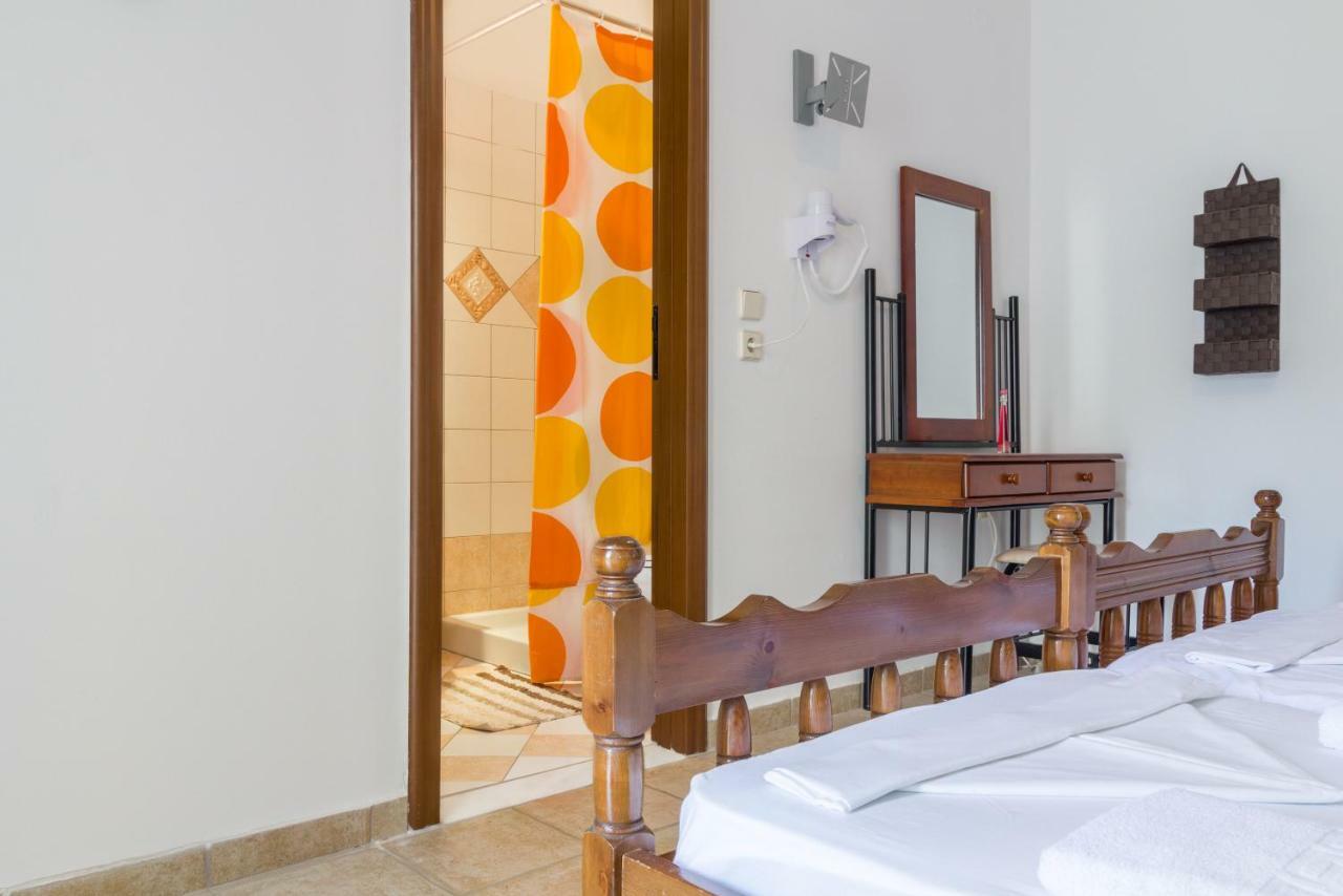 Kaya Sea Apts - Stegna Beach アルハンゲロス エクステリア 写真