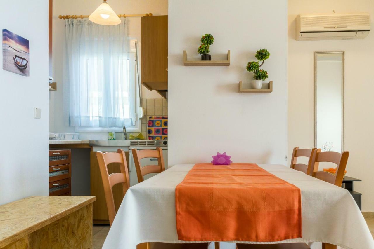 Kaya Sea Apts - Stegna Beach アルハンゲロス エクステリア 写真